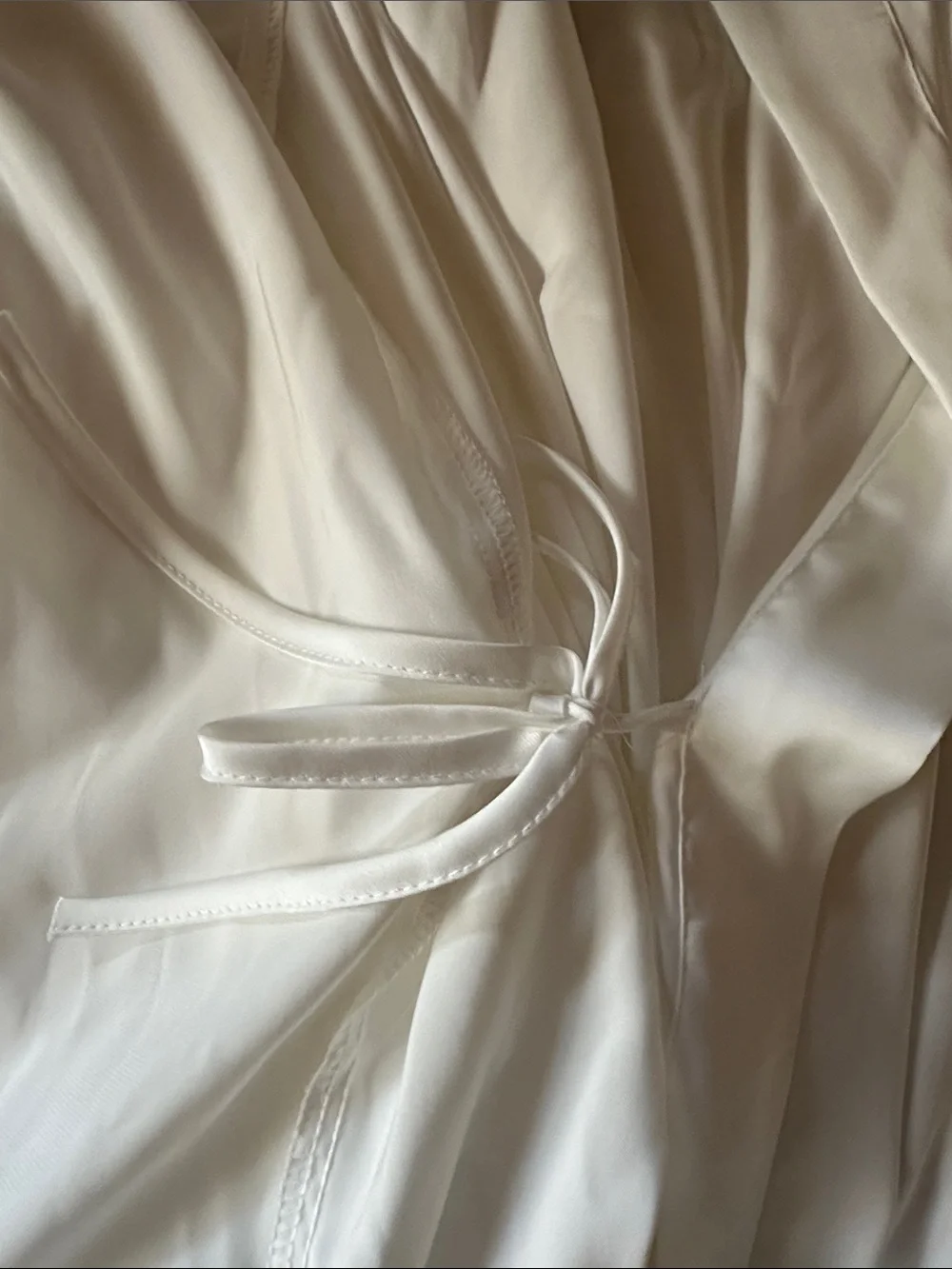 Bridal Satiny Tie-Front Robe in White. Internal Wrap Tie - Picture 9 of 12